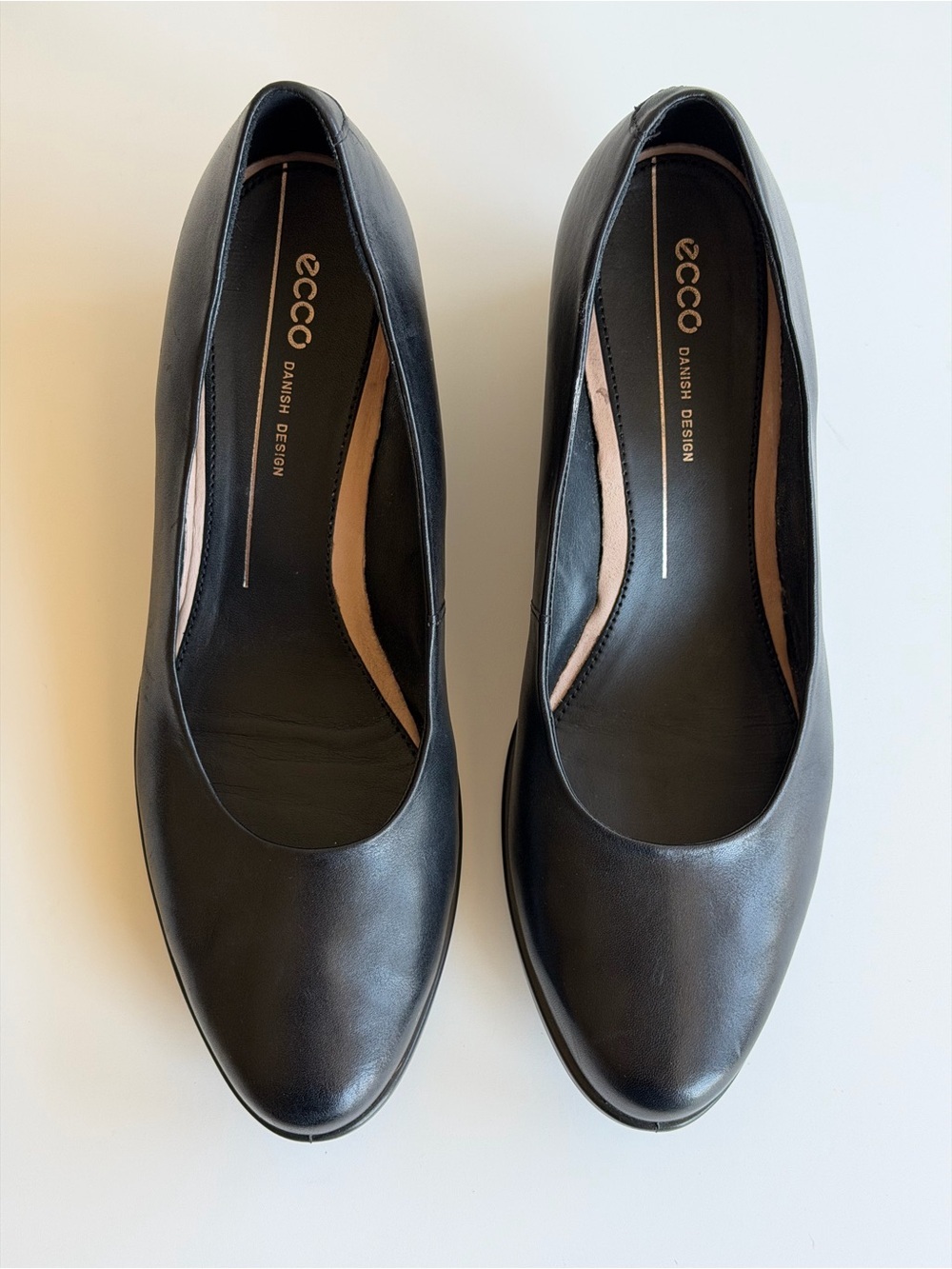 Ecco Shape 45 Wedge Black Leather Pumps Size 7 - Picture 3 of 10